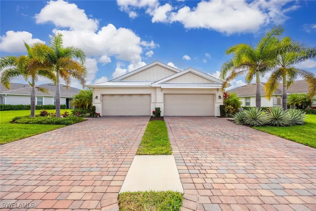 14610 Edgewater Circle Naples FL 34114