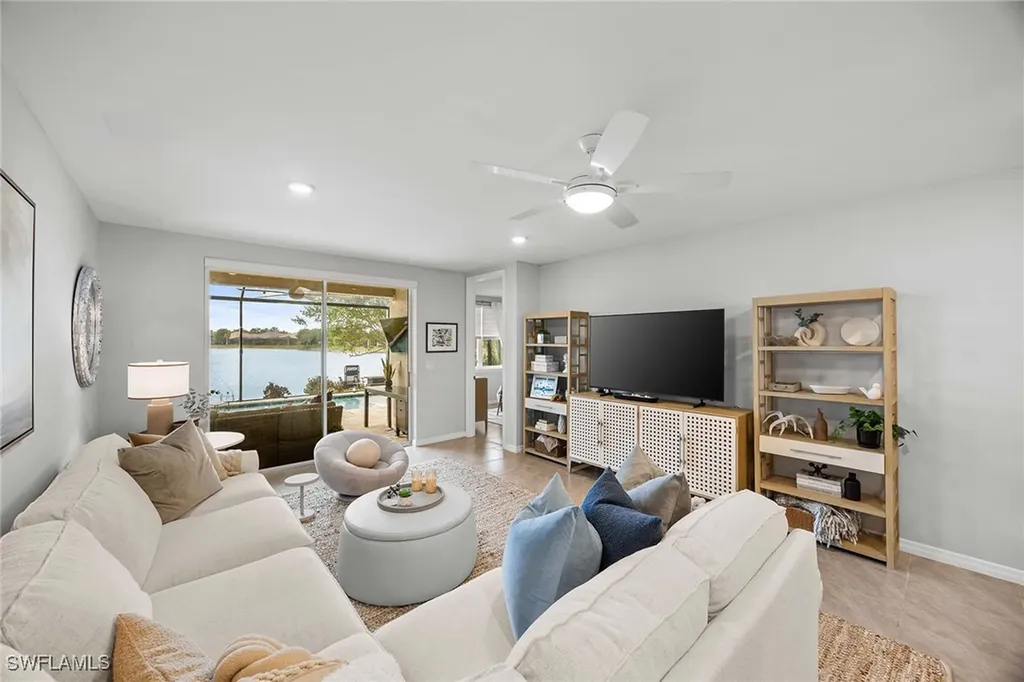14610 Edgewater Circle Naples FL 34114