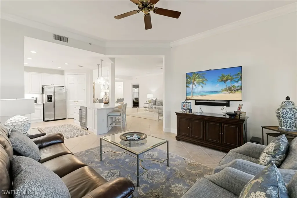 9082 Cascada Way Naples FL 34114