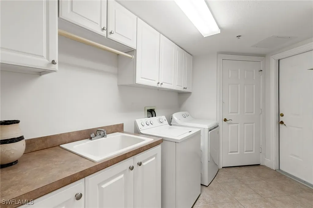 9082 Cascada Way Naples FL 34114