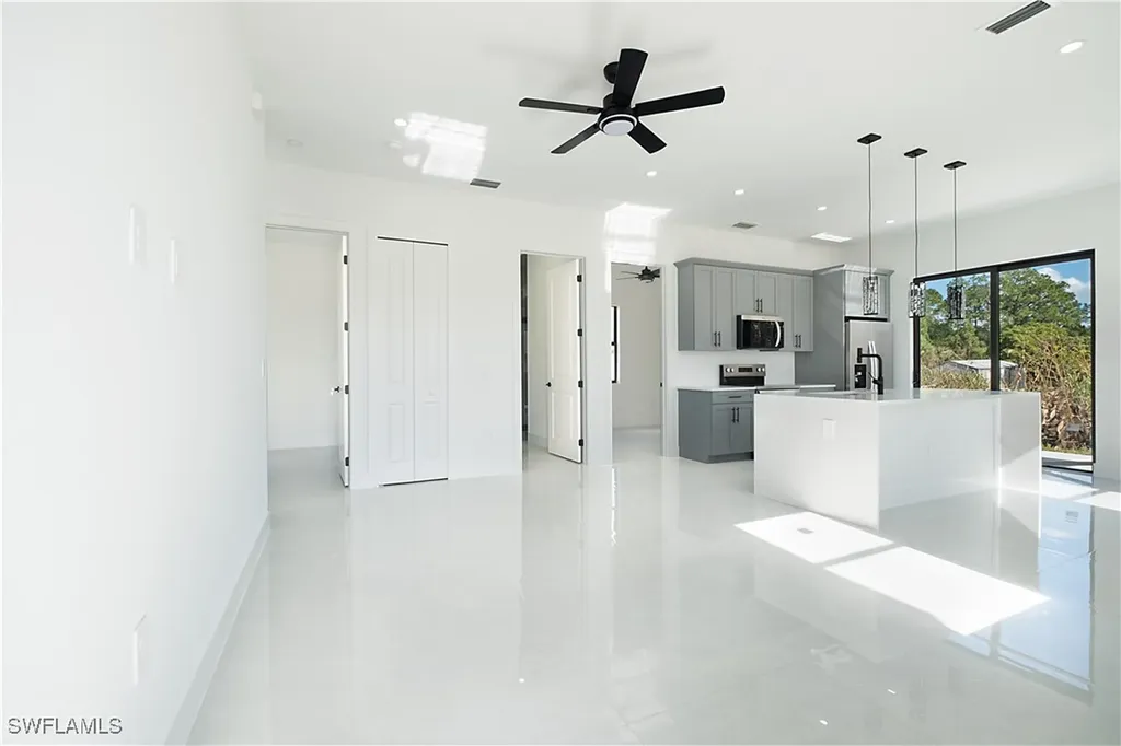 1127 Rachel Street E Lehigh Acres FL 33974