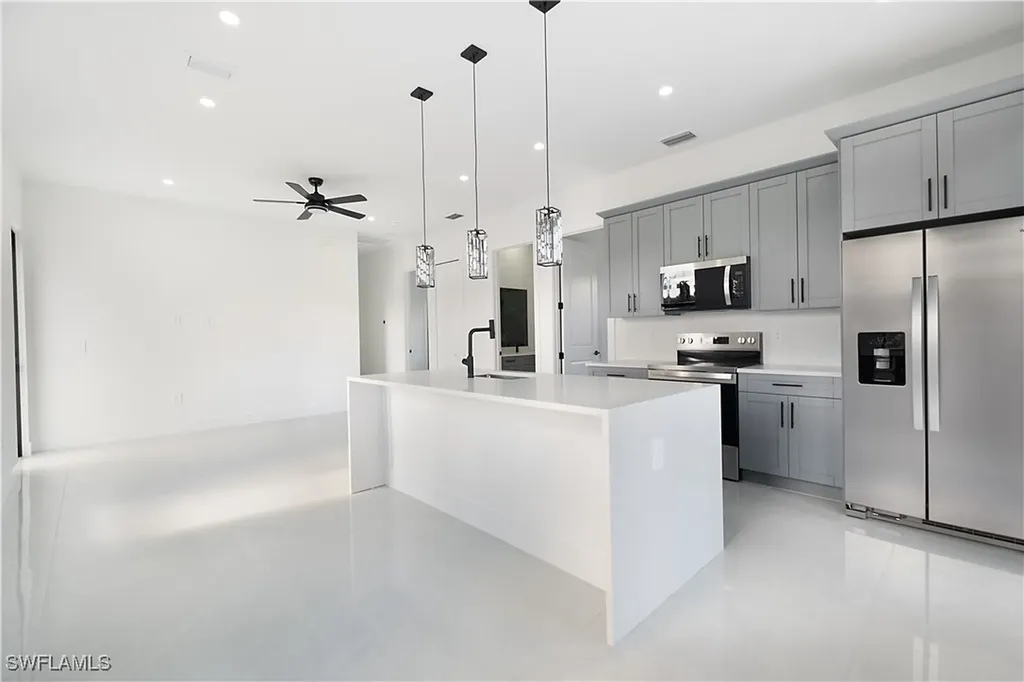 1127 Rachel Street E Lehigh Acres FL 33974