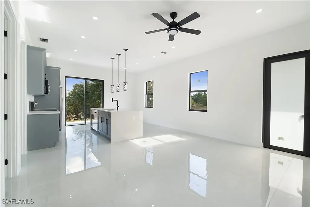 1127 Rachel Street E Lehigh Acres FL 33974