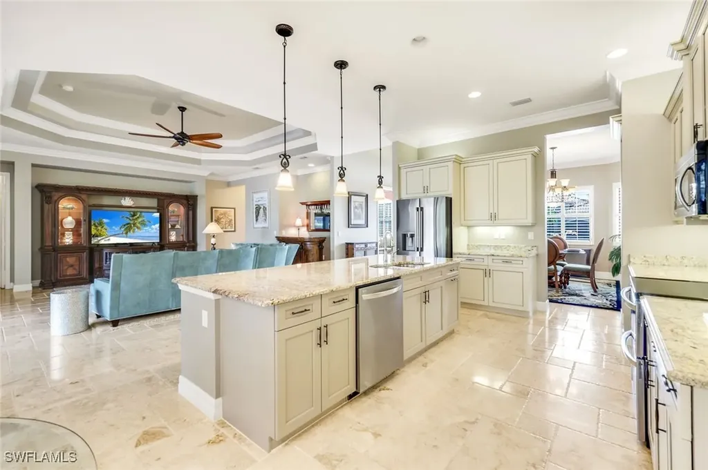 3917 Glacier Court Naples FL 34119