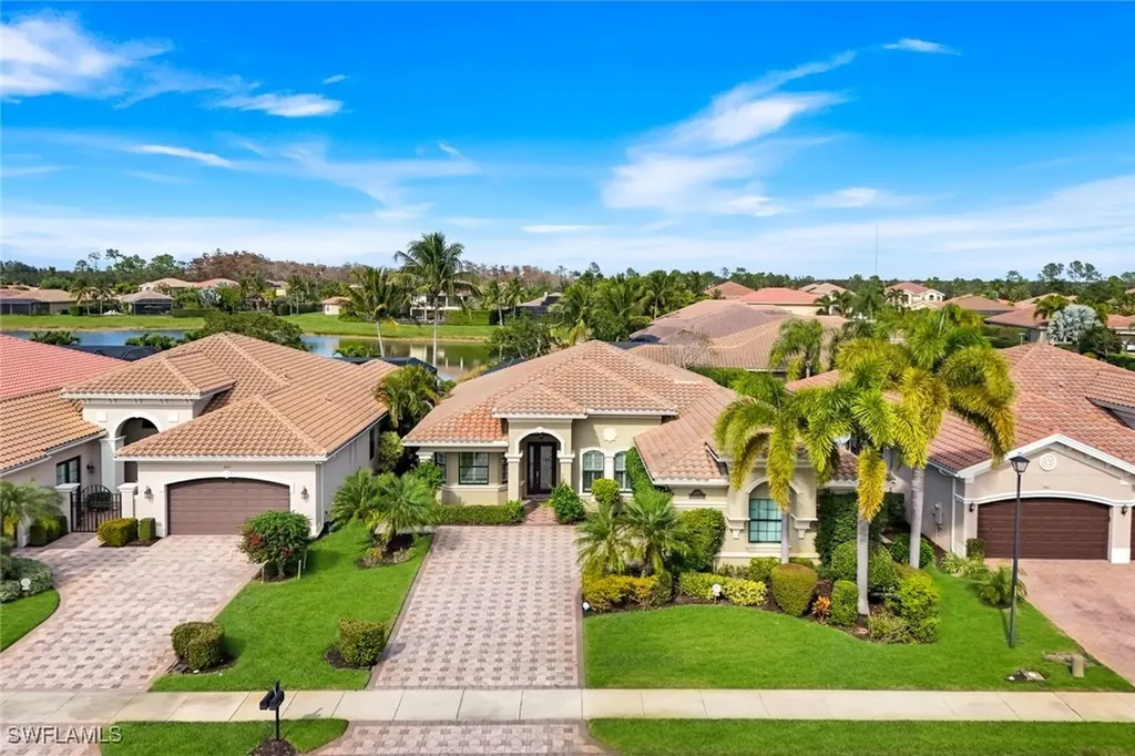 3917 Glacier Court Naples FL 34119