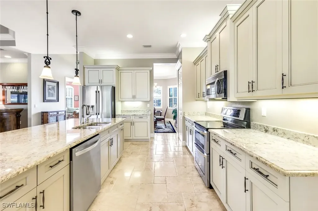 3917 Glacier Court Naples FL 34119