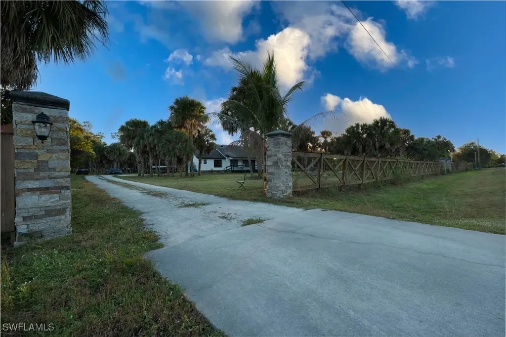 2630 18th Avenue SE Naples FL 34117