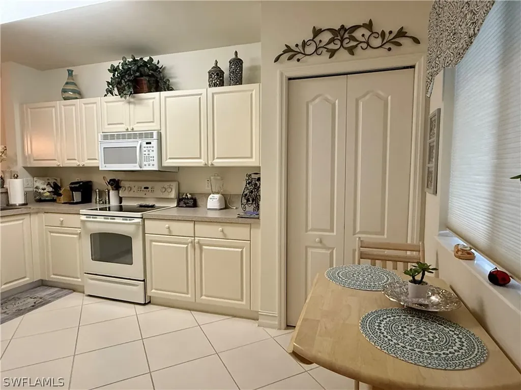 7823 Regal Heron Circle Naples FL 34104