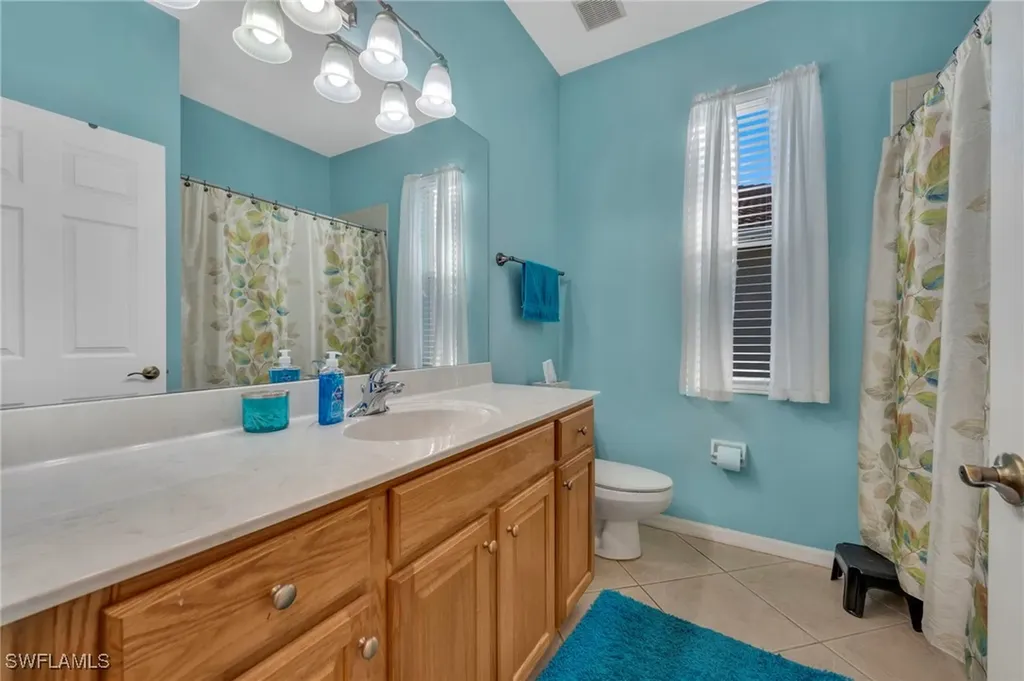 3685 Yosemite Court Naples FL 34116