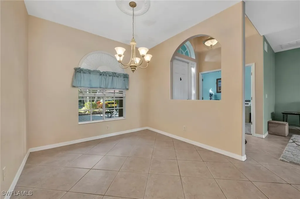 3685 Yosemite Court Naples FL 34116