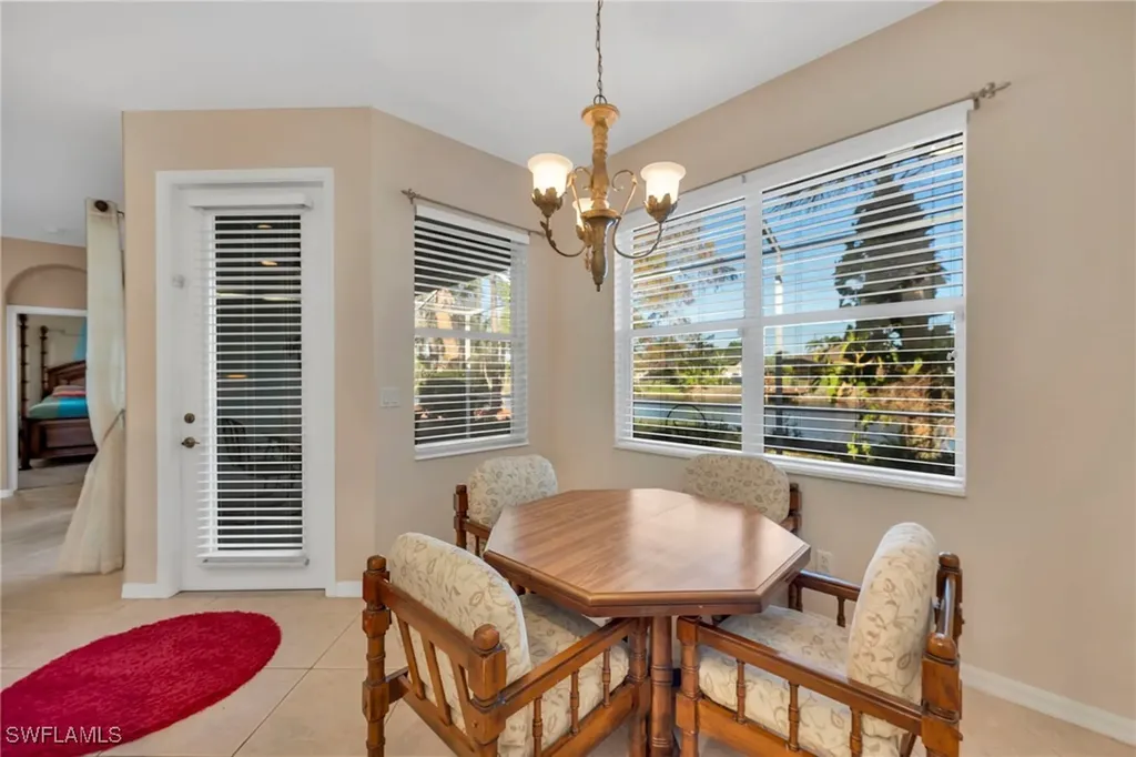3685 Yosemite Court Naples FL 34116