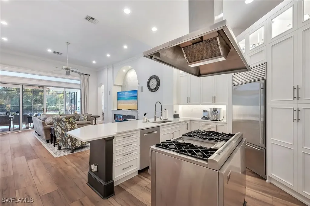 6660 Glen Arbor Way Naples FL 34119