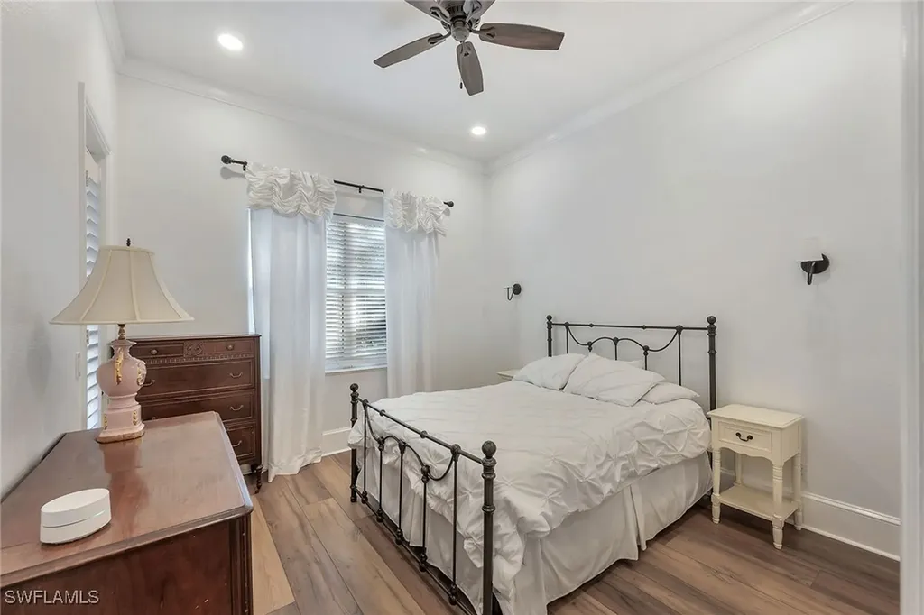 6660 Glen Arbor Way Naples FL 34119