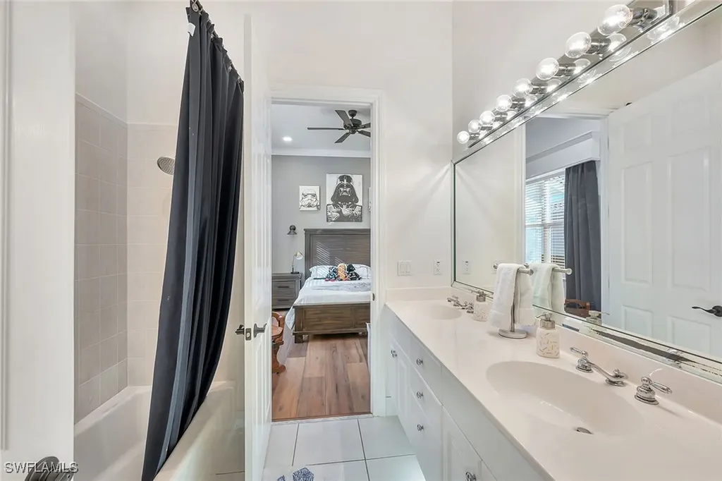 6660 Glen Arbor Way Naples FL 34119