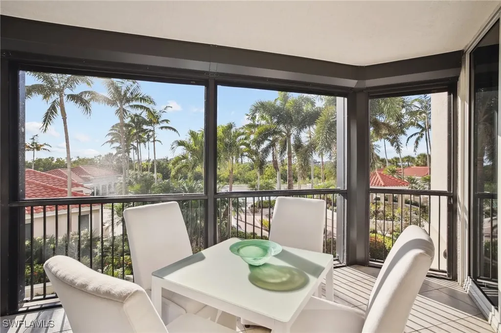 7575 Pelican Bay Boulevard Naples FL 34108