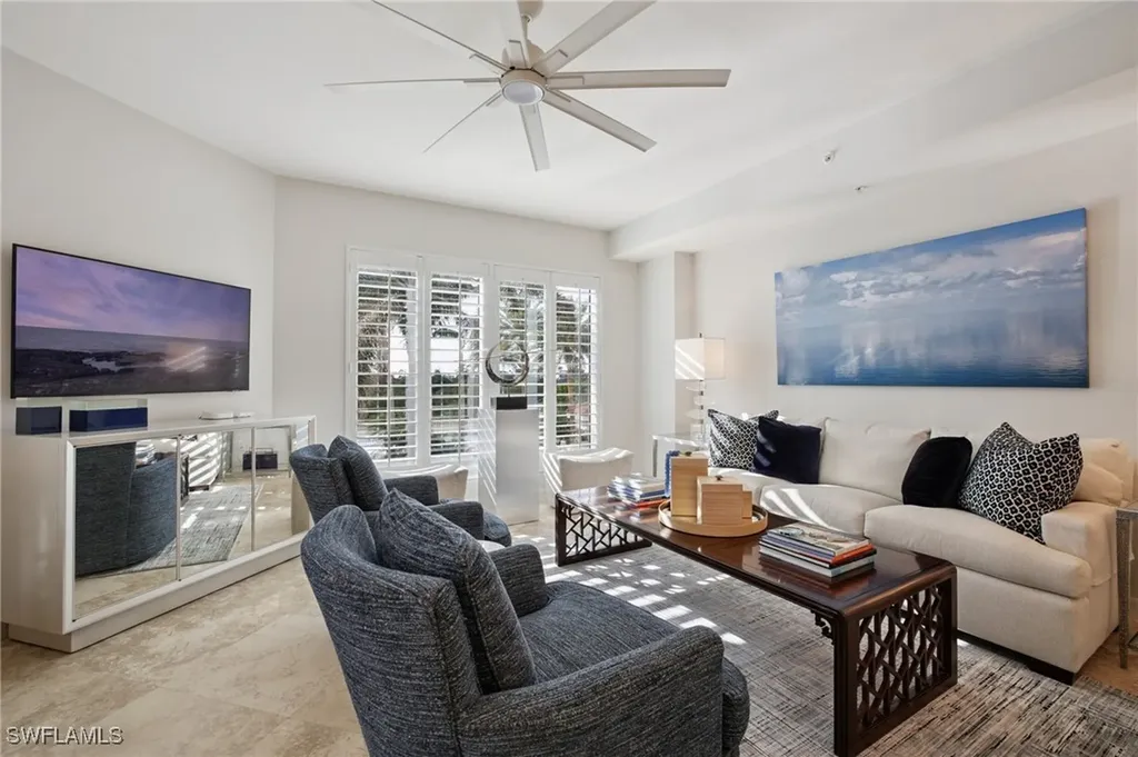 7575 Pelican Bay Boulevard Naples FL 34108