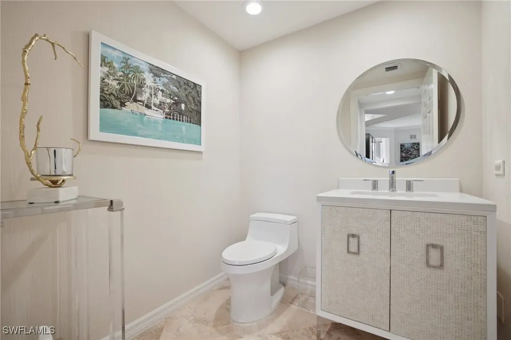 7575 Pelican Bay Boulevard Naples FL 34108