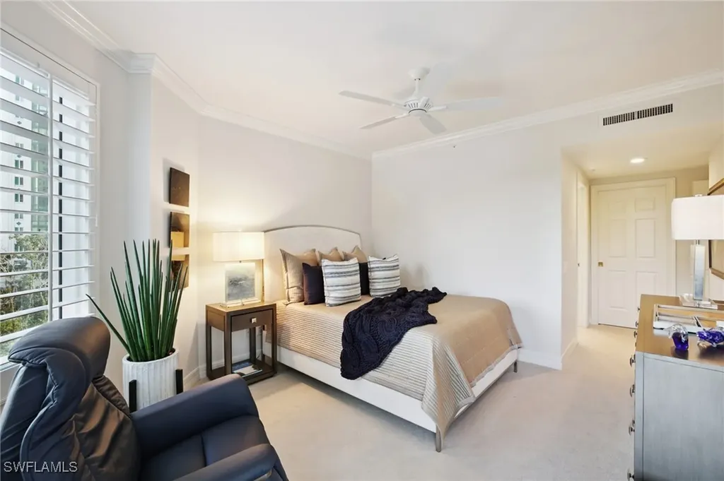 7575 Pelican Bay Boulevard Naples FL 34108