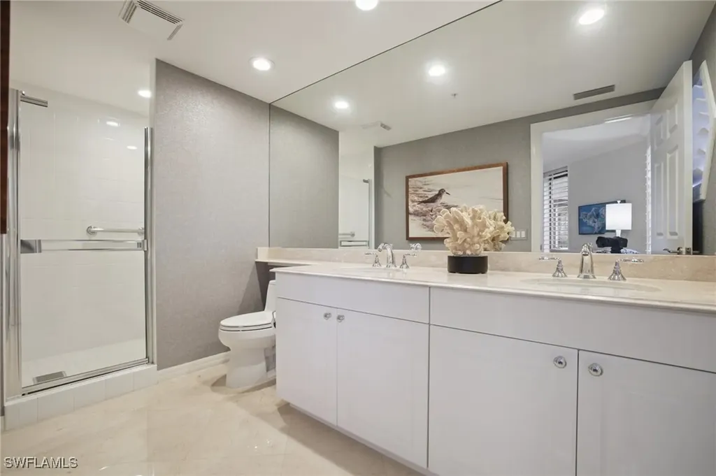 7575 Pelican Bay Boulevard Naples FL 34108