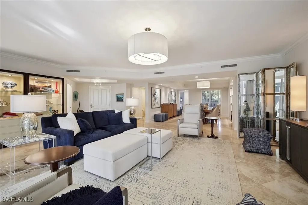 7575 Pelican Bay Boulevard Naples FL 34108