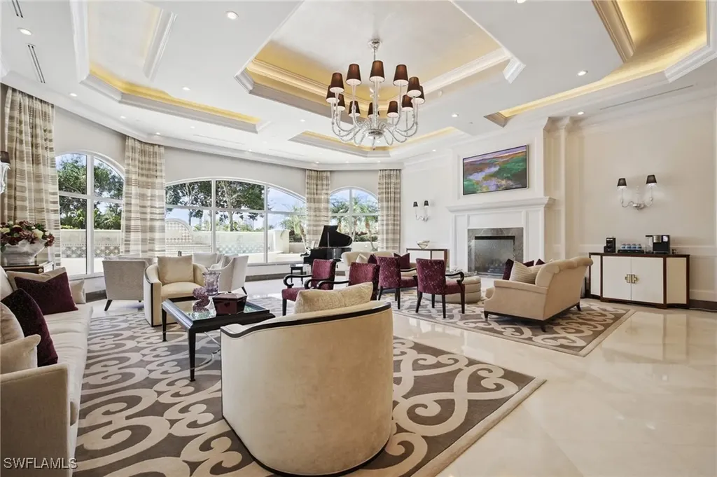 7575 Pelican Bay Boulevard Naples FL 34108