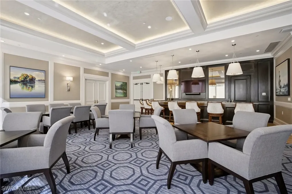 7575 Pelican Bay Boulevard Naples FL 34108