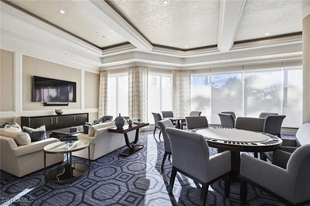 7575 Pelican Bay Boulevard Naples FL 34108