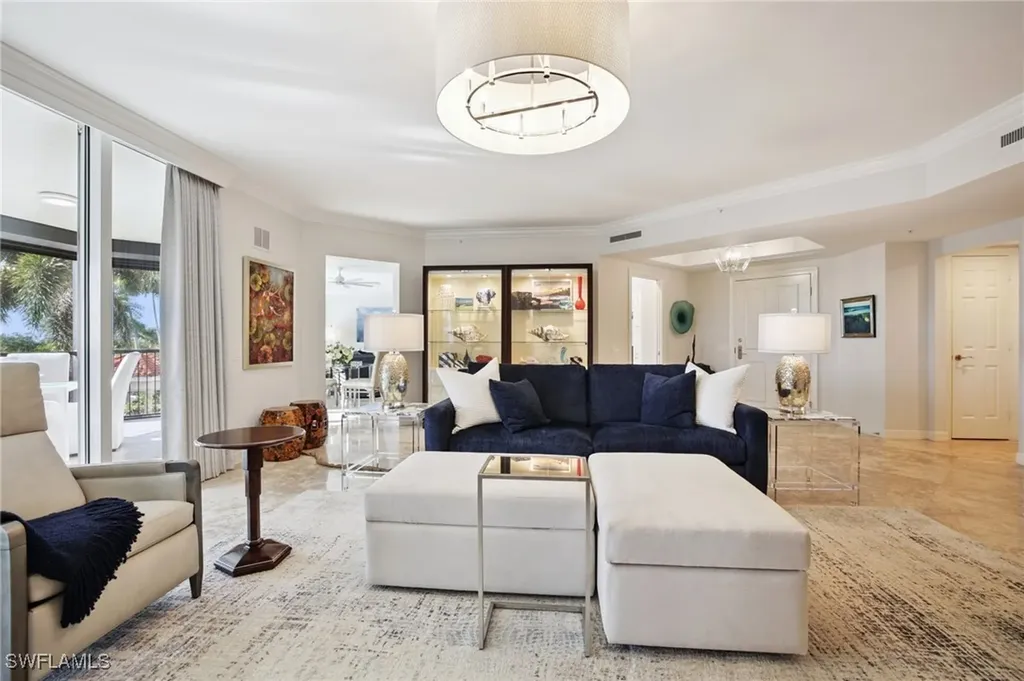 7575 Pelican Bay Boulevard Naples FL 34108