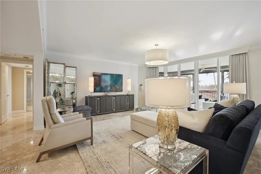 7575 Pelican Bay Boulevard Naples FL 34108