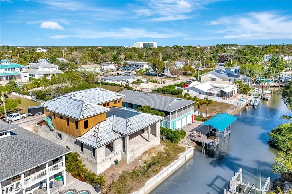 2750 Gulfview Drive Naples FL 34112