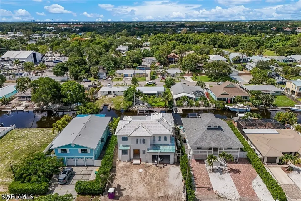 2750 Gulfview Drive Naples FL 34112