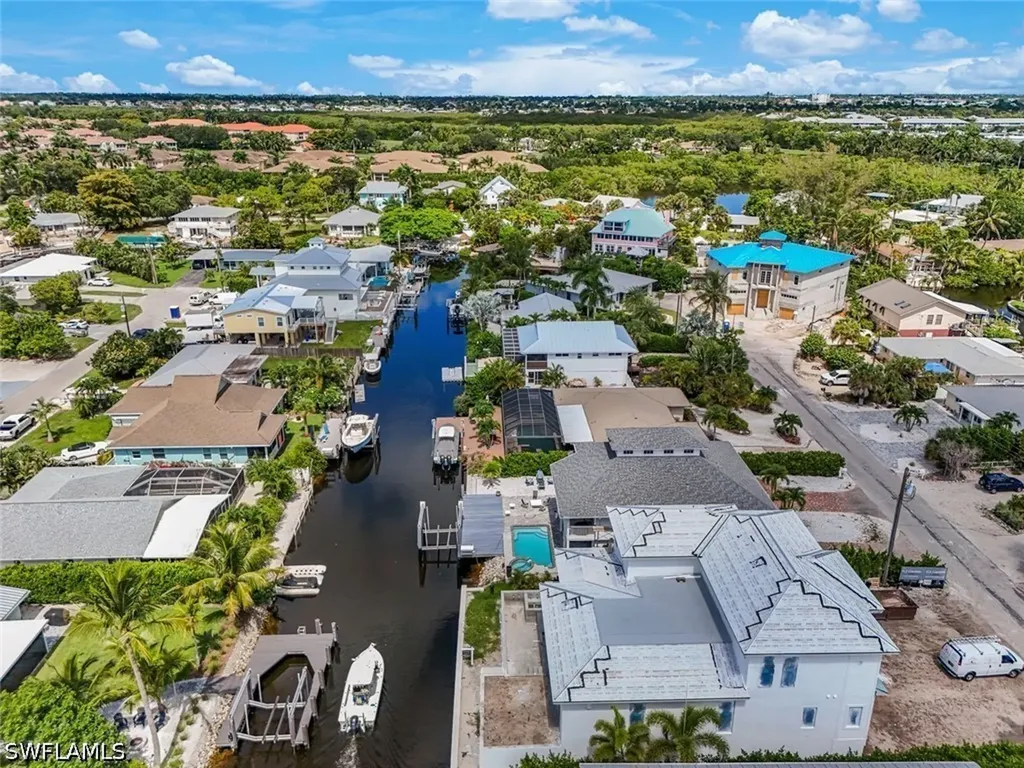 2750 Gulfview Drive Naples FL 34112