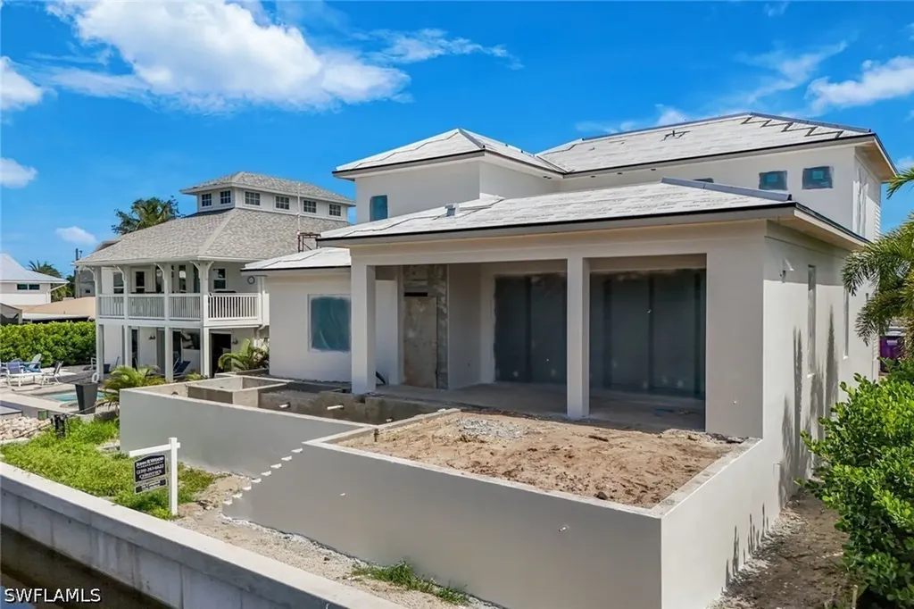 2750 Gulfview Drive Naples FL 34112