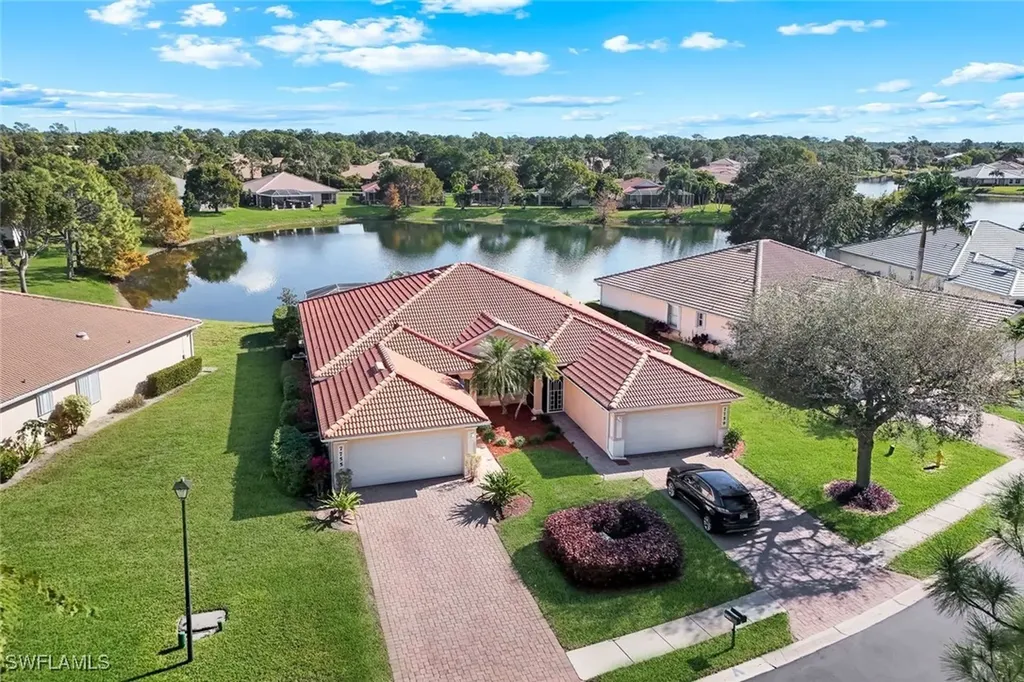 7755 Berkshire Pines Drive Naples FL 34104