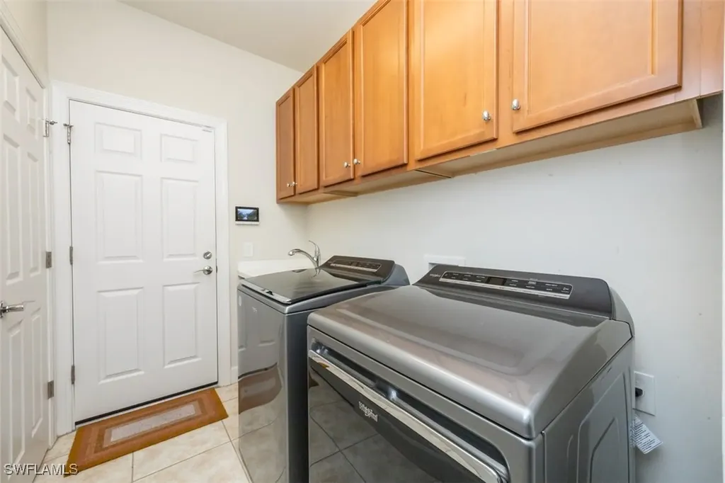 7176 Live Oak Drive Naples FL 34114