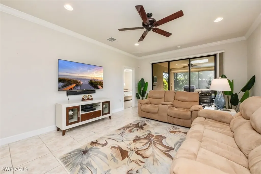 7176 Live Oak Drive Naples FL 34114