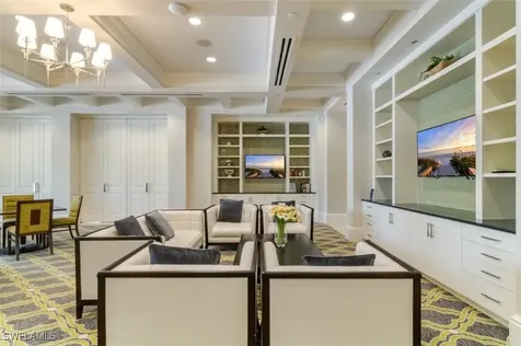 7176 Live Oak Drive Naples FL 34114