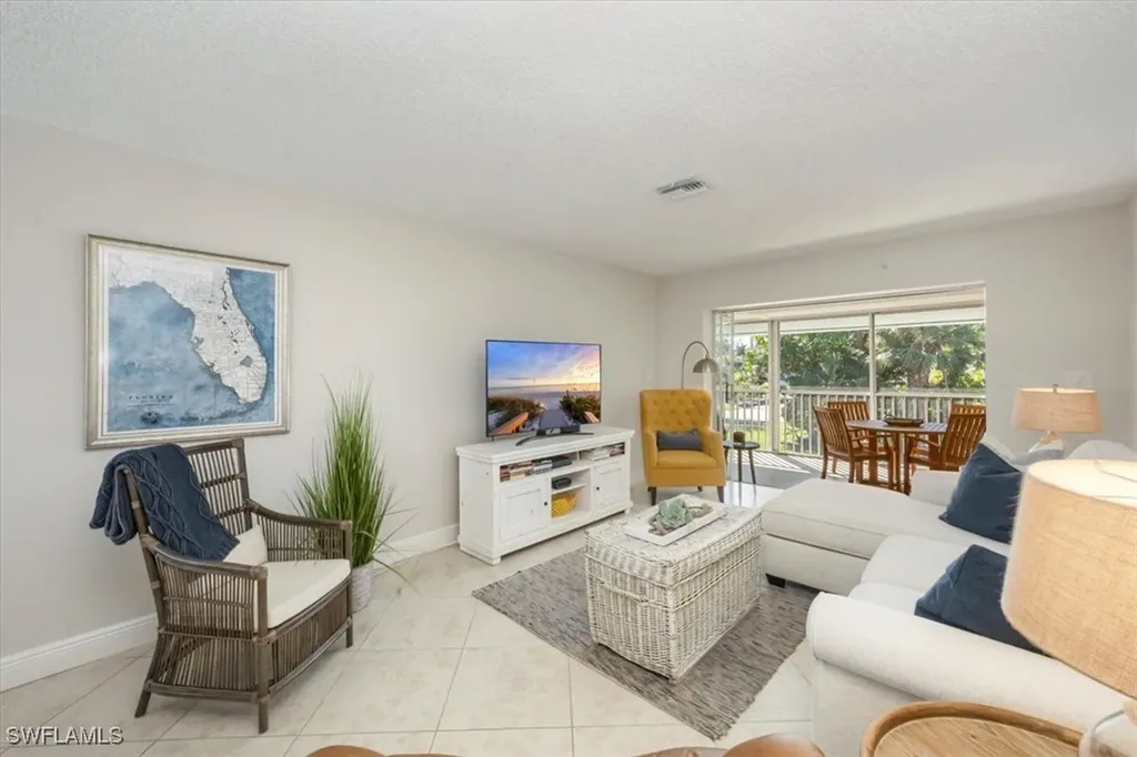 Naples FL, 4126 Belair Lane, Unit B6