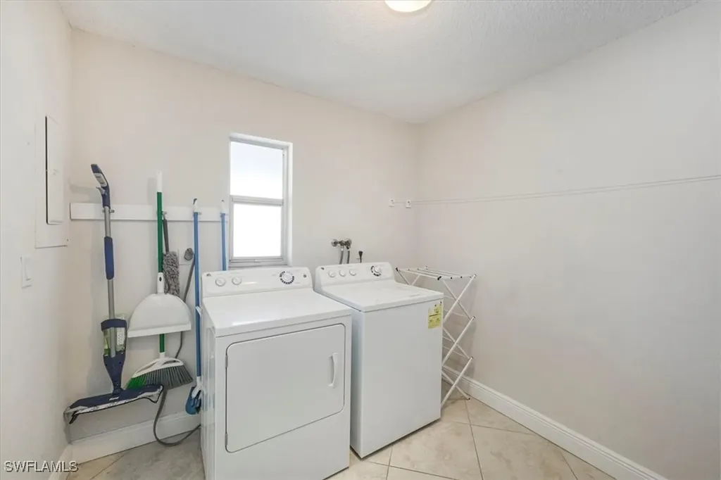 4126 Belair Lane Naples FL 34103