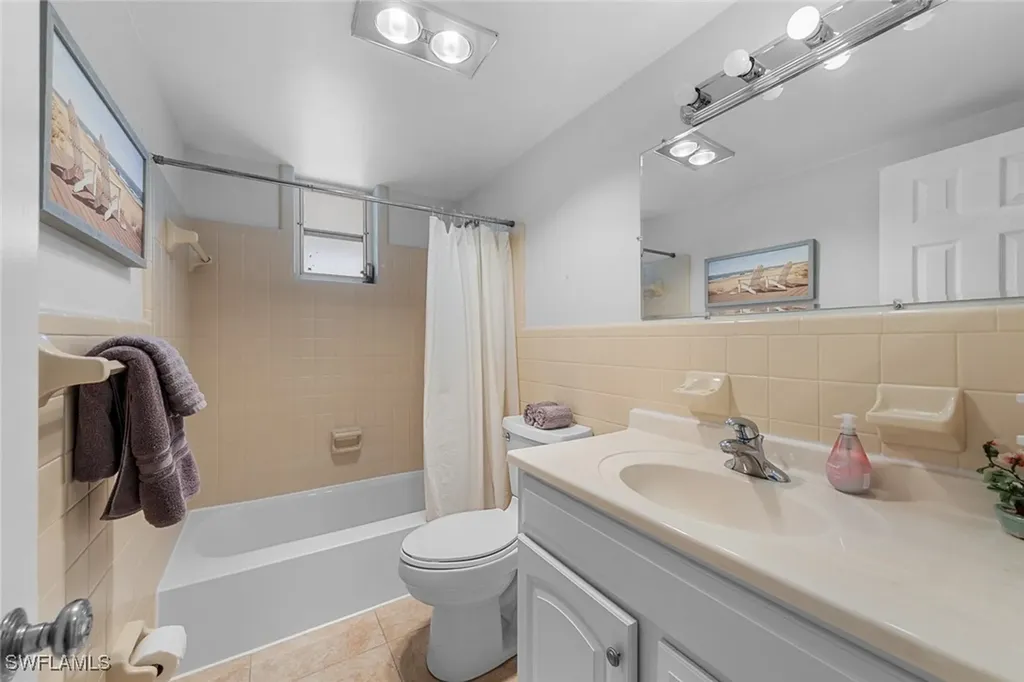 402 SE 42nd Terrace Cape Coral FL 33904