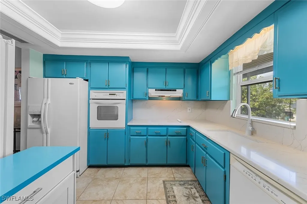 402 SE 42nd Terrace Cape Coral FL 33904
