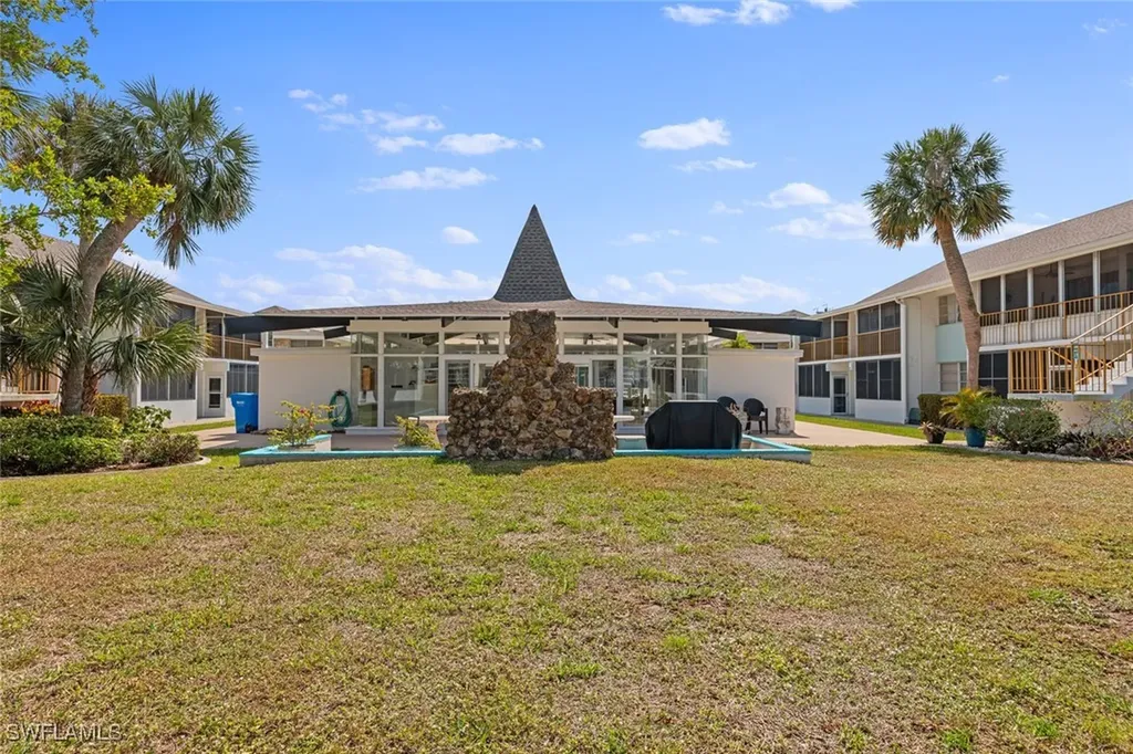402 SE 42nd Terrace Cape Coral FL 33904