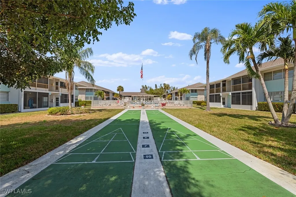 402 SE 42nd Terrace Cape Coral FL 33904