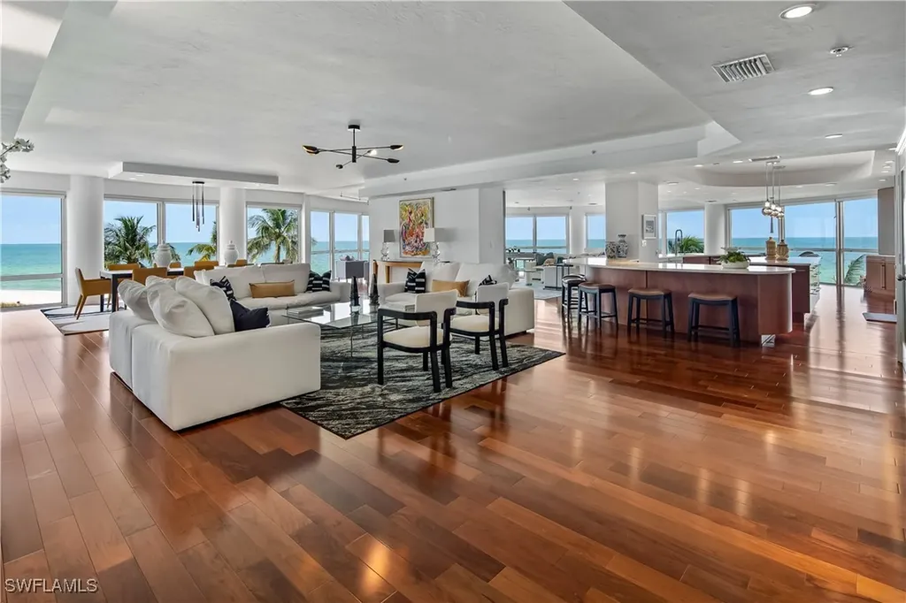 4601 Gulf Shore Boulevard N Naples FL 34103