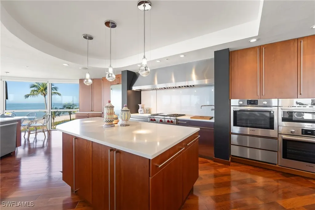 4601 Gulf Shore Boulevard N Naples FL 34103