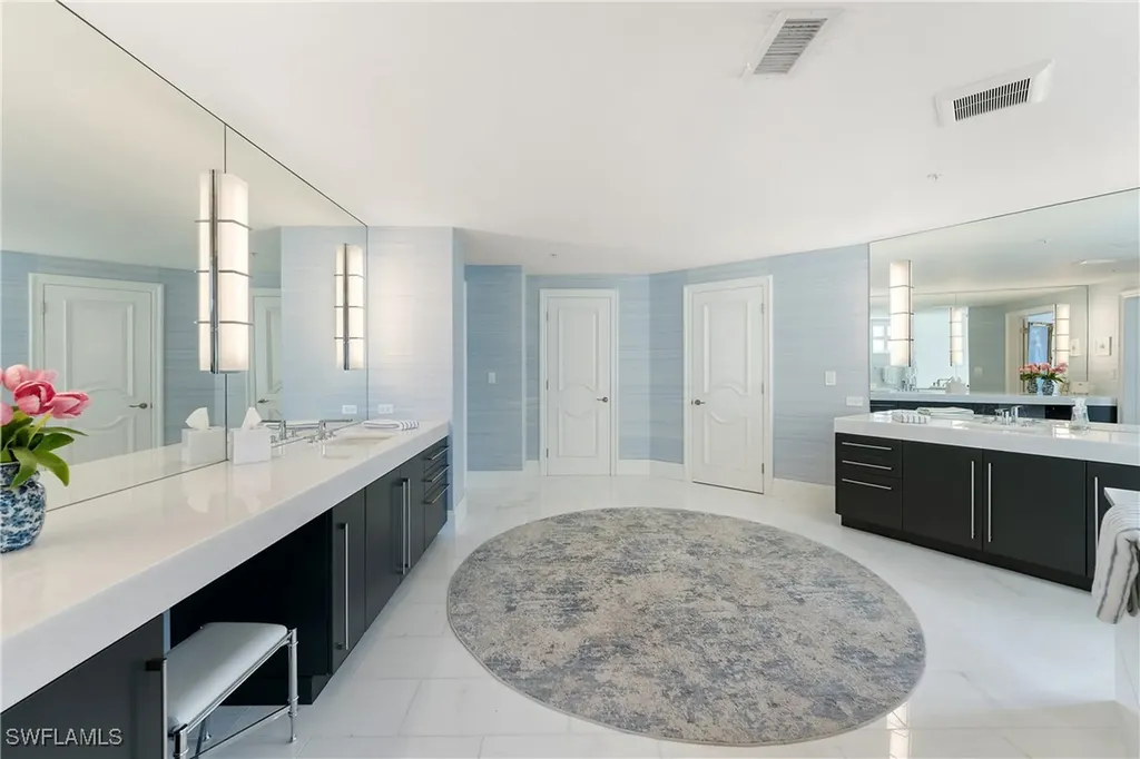 4601 Gulf Shore Boulevard N Naples FL 34103