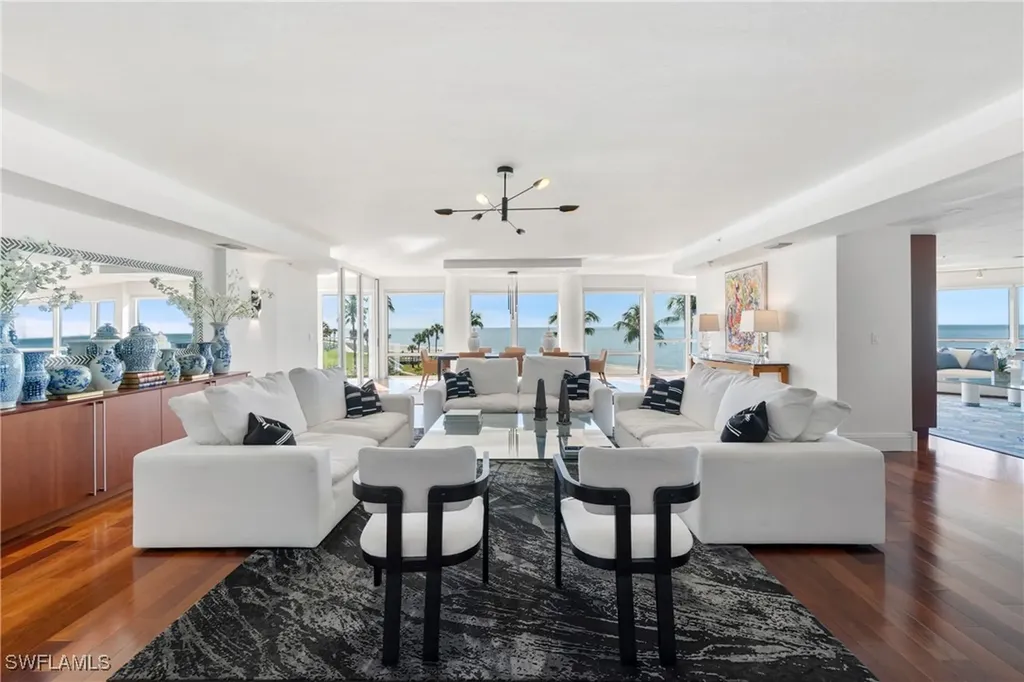 4601 Gulf Shore Boulevard N Naples FL 34103