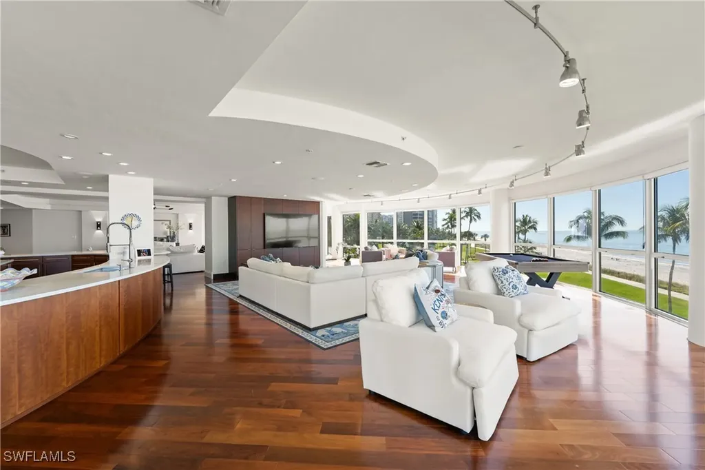 4601 Gulf Shore Boulevard N Naples FL 34103