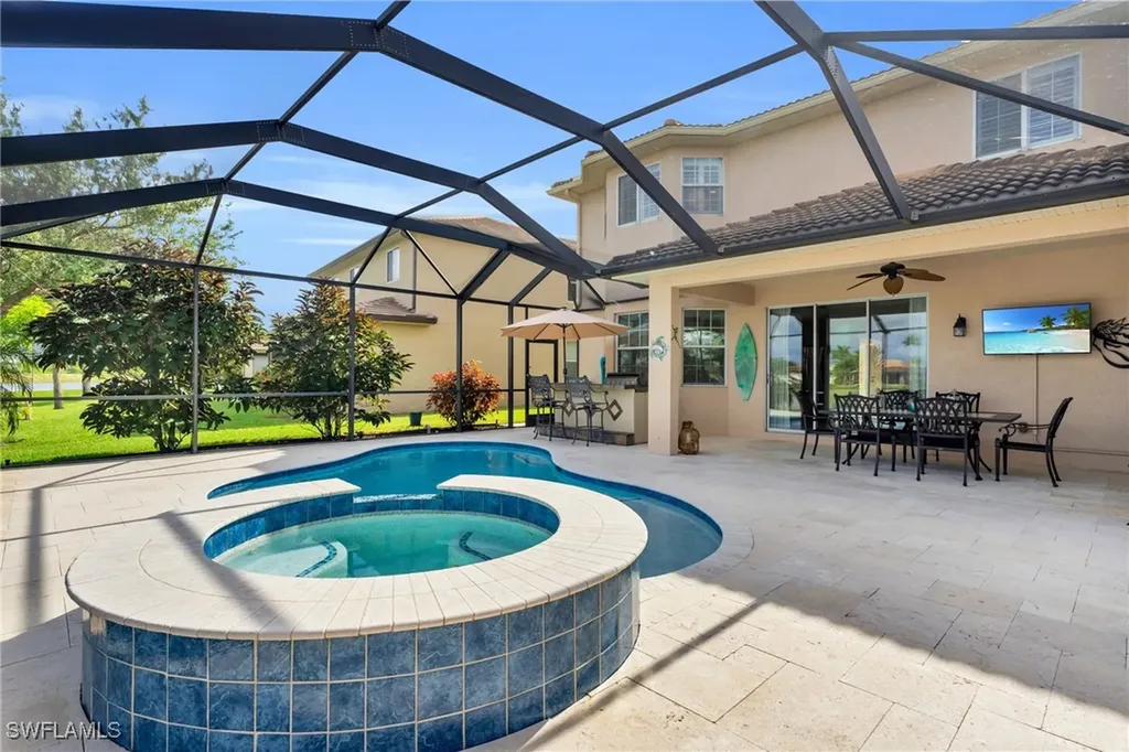 1517 Birdie Drive Naples FL 34120