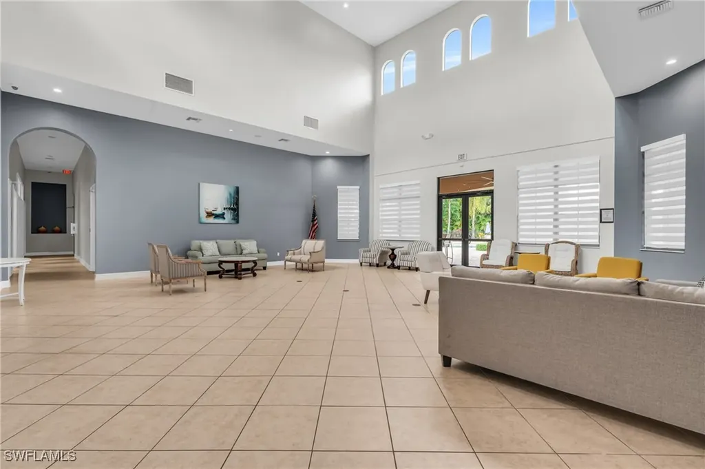 1517 Birdie Drive Naples FL 34120